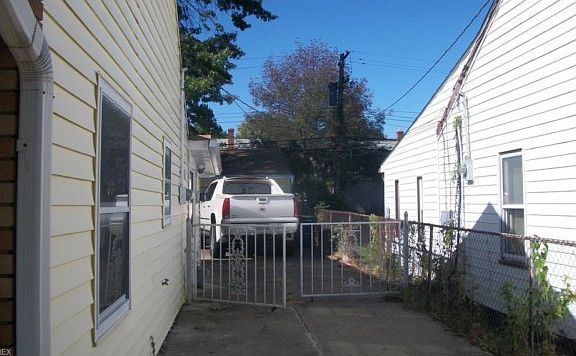 2nd image of 3976 E 186th St