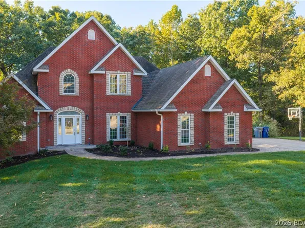 141 Cherry Hill Ct, Lake Ozark, MO 65049