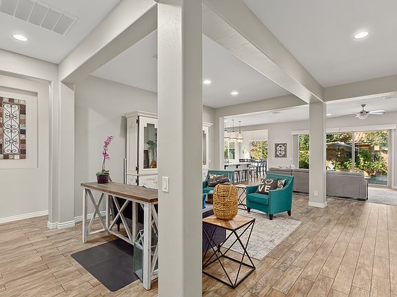 4th image of 2636 E Hazeltine Way