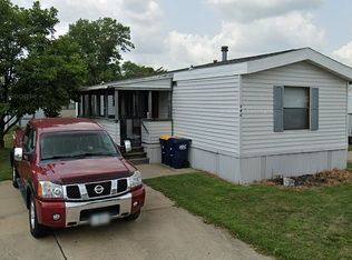 345 Tonga Dr, Hiawatha, IA 52233