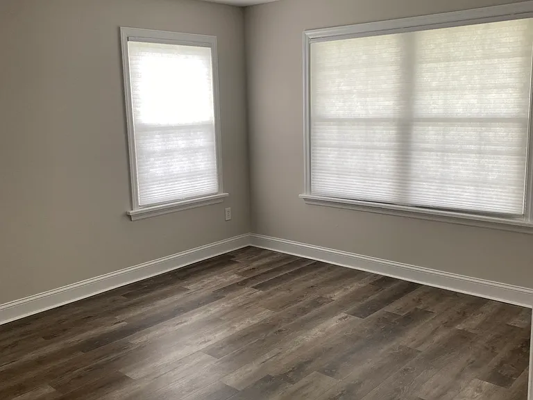 374 Hampton Pl — Photo 11