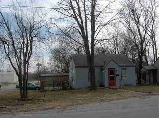 406 W 5th St, Clinton, MO 65323