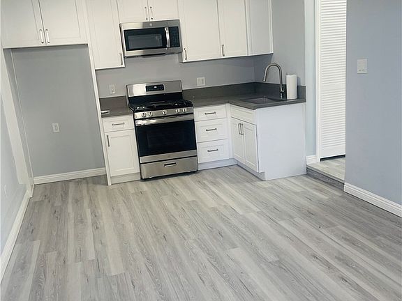 4th image of 13961 Stroud St #13961ADU