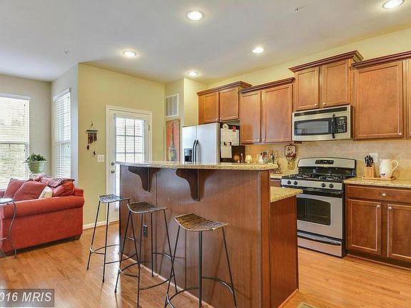 5th image of 23211 Shaws Tavern Ct #2355