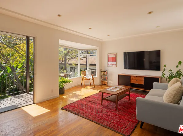1318 N Crescent Heights Blvd APT 211, West Hollywood, CA 90046