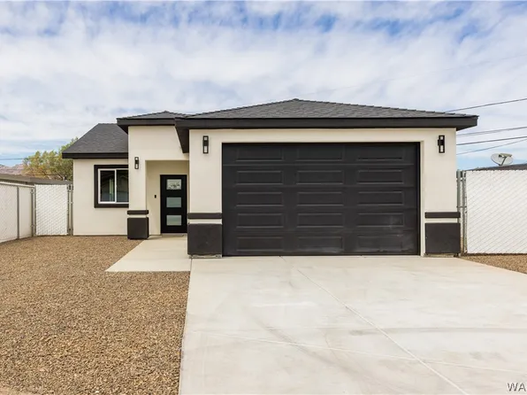 915 Harbor Dr, Bullhead City, AZ 86442