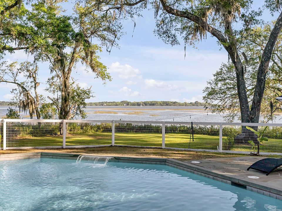 1310 Martins Point Rd, Wadmalaw Island, SC 29487 Zillow