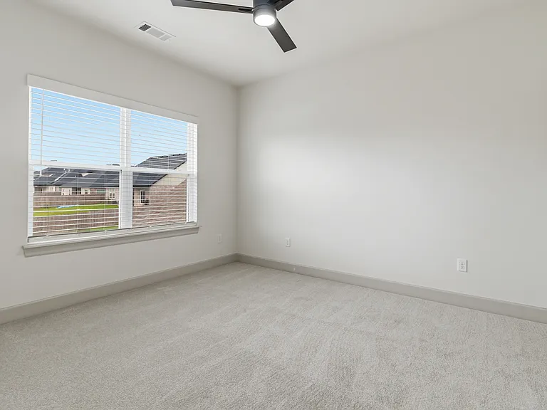 910 Trestle Ln — Photo 20