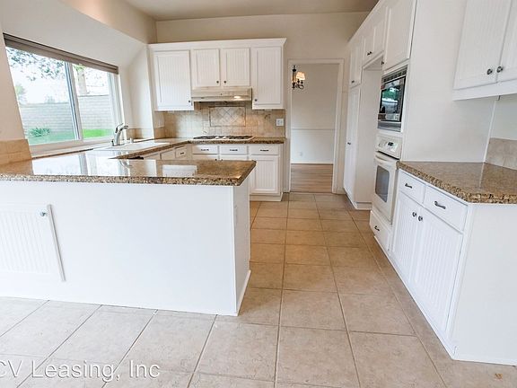 4th image of 22714 Pear Ct