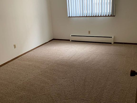 5th image of 3312 Minnehaha Ave APT 8