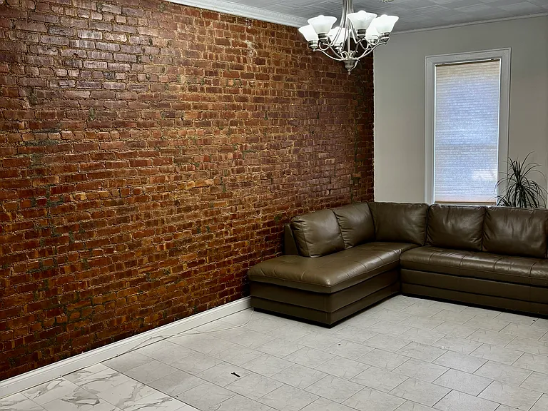 8418 5th Ave #2 — Photo 2