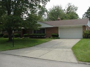 4909 Arrowhead Dr, Dayton, OH 45440