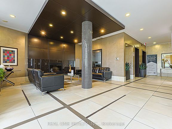 4th image of 111 Upper Duke Cres #214