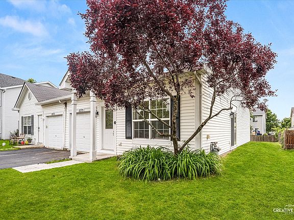 2nd image of 2275 Rebecca Cir