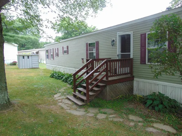 107 White Oak Ln, Troy, PA 16947