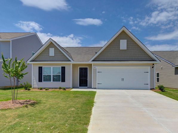 807 Red Berry Ln