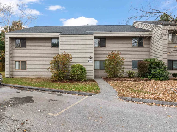 90 Hawthorne Circle, South Burlington, VT 05403