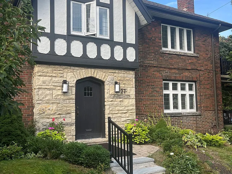 27 Oakview Ave #BASEMENT — Photo 1