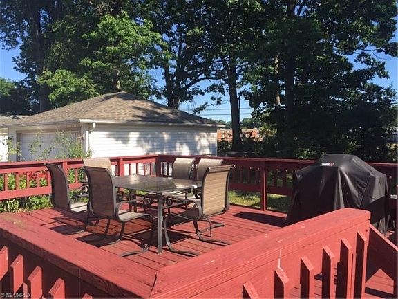 4th image of 31004 Royalview Dr