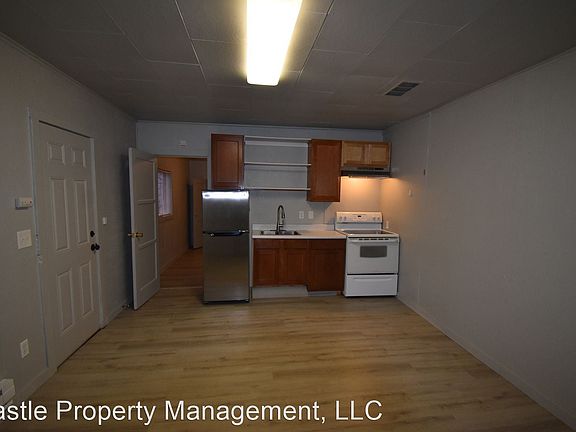 4th image of 921 Oak Ter #11006484