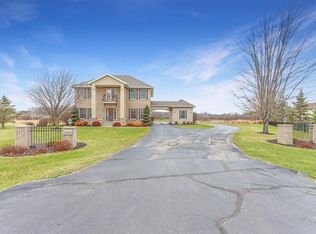 9884 Amber Dr, Marshfield, WI 54449