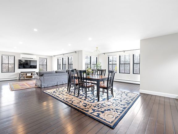 5th image of 36 Fisher Rd