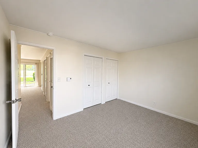 Old Carriage House Apartments — Photo 20
