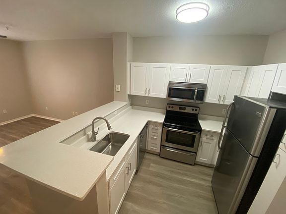 4th image of 1910 E Palm Ave APT 8104