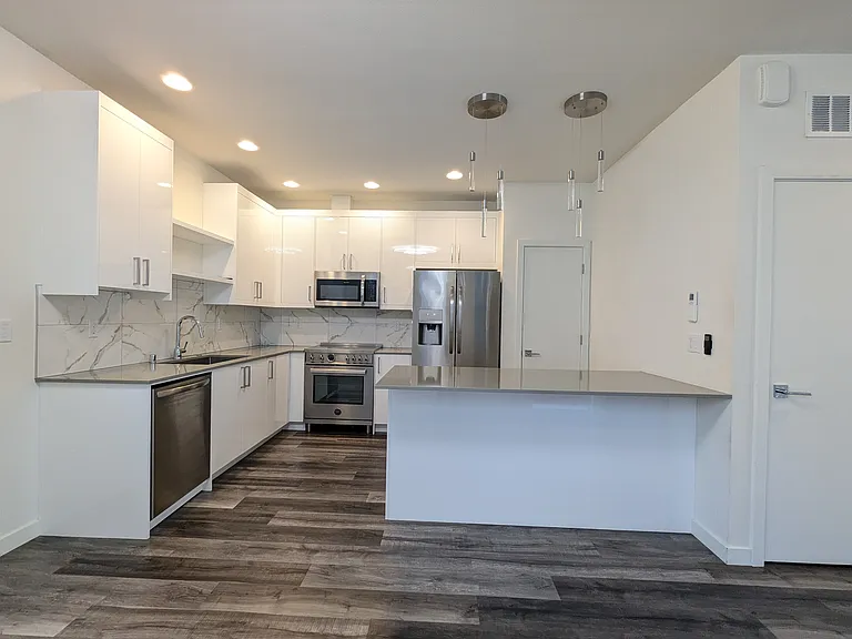 33 W Etruria St — Photo 8