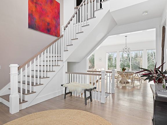3rd image of 55 Birchwood Ln