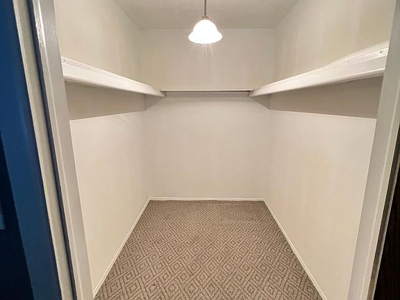 5th image of 101 Manor Cir #101