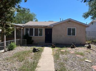 1304 Buena Vista Dr SE, Albuquerque, NM 87106