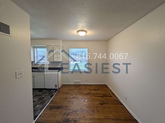5th image of 611 NE Columbus St APT A