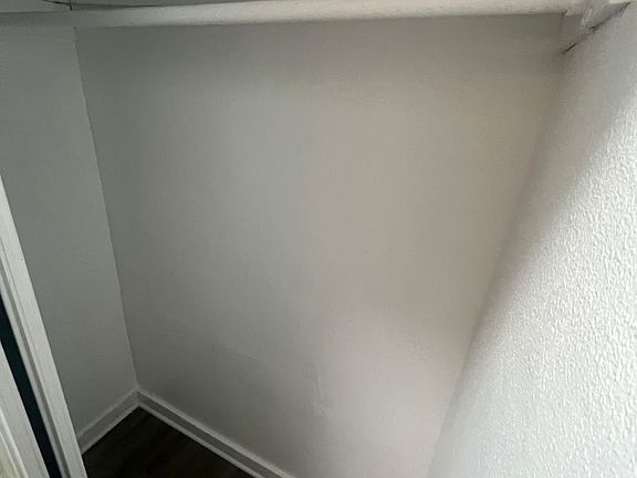 4th image of 906 Pacific Ave #640