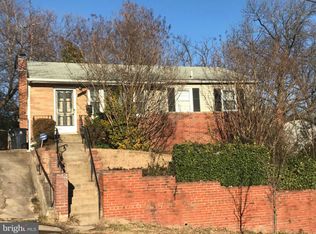 7010 Barton Rd, Hyattsville, MD 20784