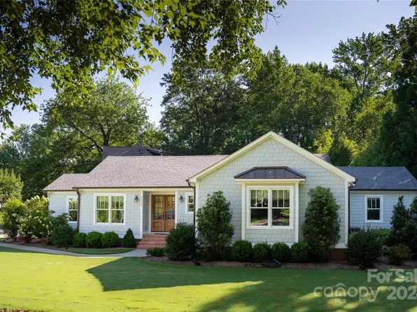 2235 Vernon Dr, Charlotte, NC 28211