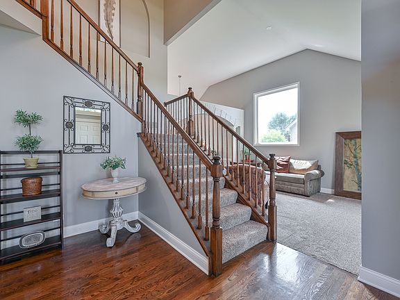 4th image of 661 Thornwood Way