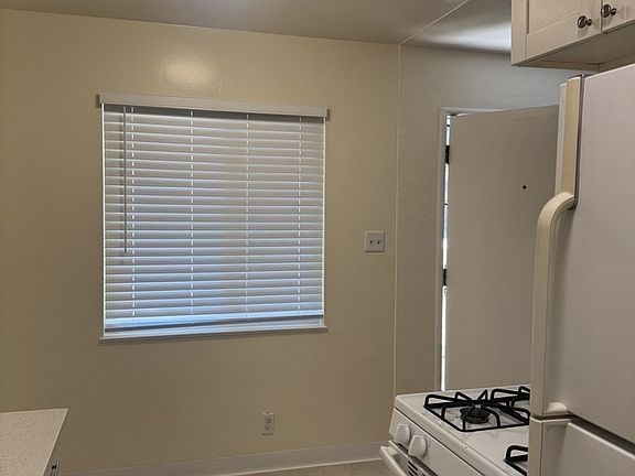 5th image of 1565 Main St APT 2