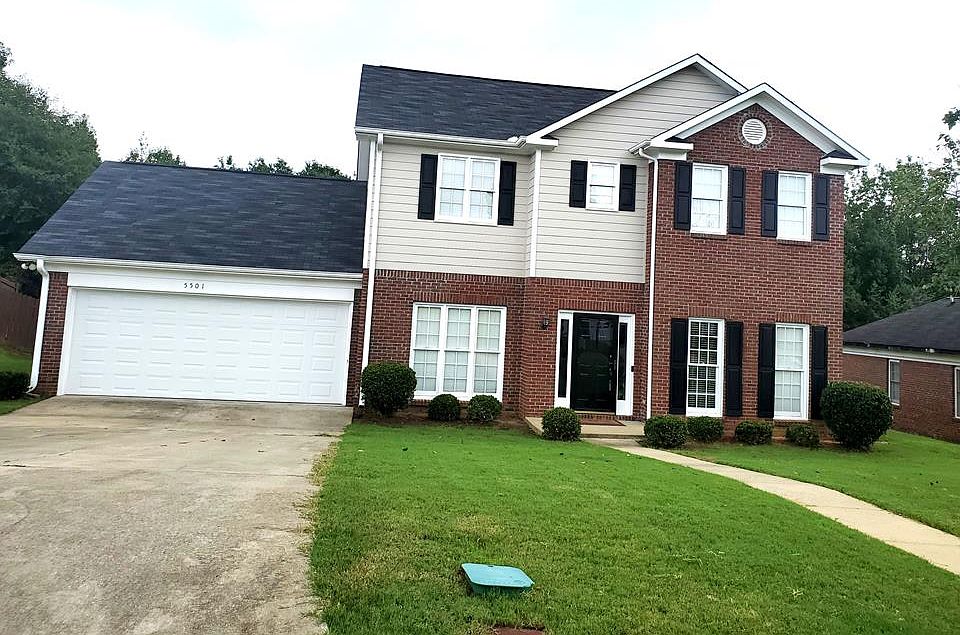 1st image of 5501 Chatham Woods Dr