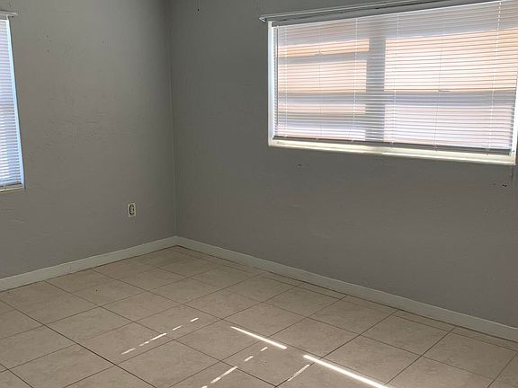3rd image of 411 Jefferson Ave #411