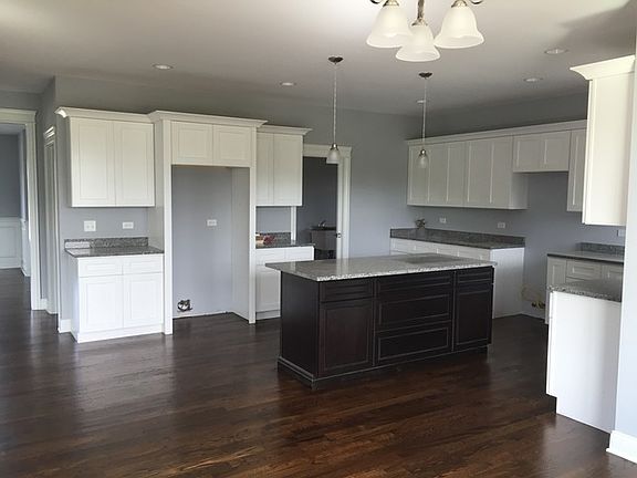 4th image of 15941 W Aster Dr