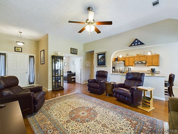2nd image of 1608 Buena Vista Blvd