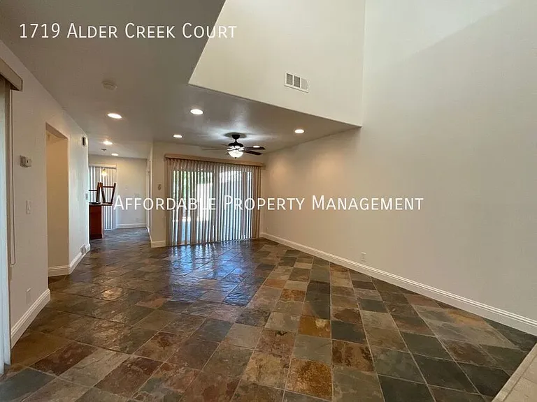 1719 Alder Creek Ct — Photo 4