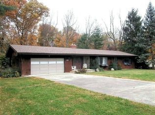 6486 E Lake Shore Dr, Hillsboro, OH 45133