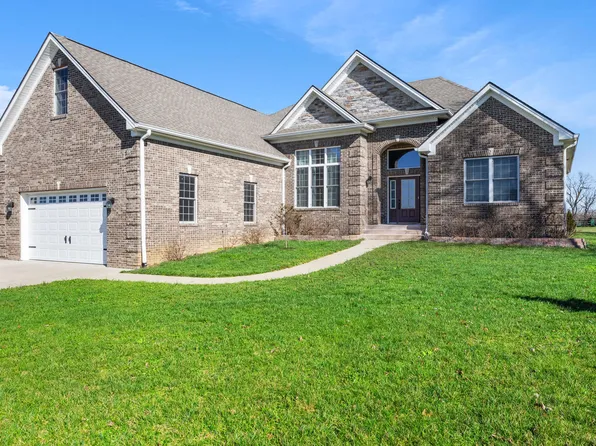 112 Colonial Dr, Versailles, KY 40383