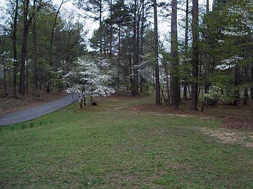 2nd image of 403 S Sequoyah Cir