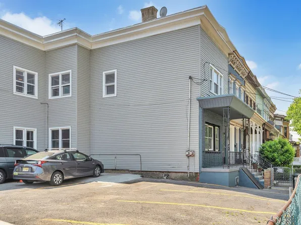 322 Webster Avenue image 15 of 15