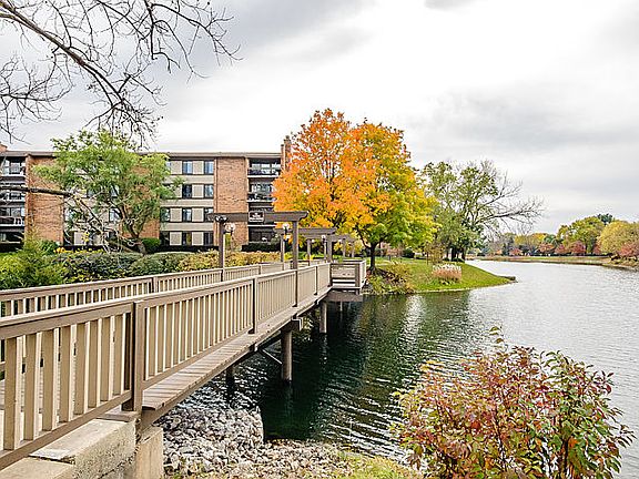 4th image of 601 Lake Hinsdale Dr APT 312