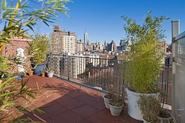 Sold by Douglas Elliman | media 14