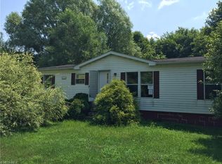 6811 Edie Hill Rd SE, Uhrichsville, OH 44683